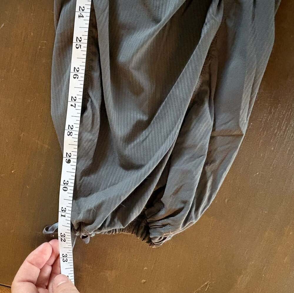 Lululemon Street to Studio Pant Ruched Gray Size 8 - Picture 4 of 5